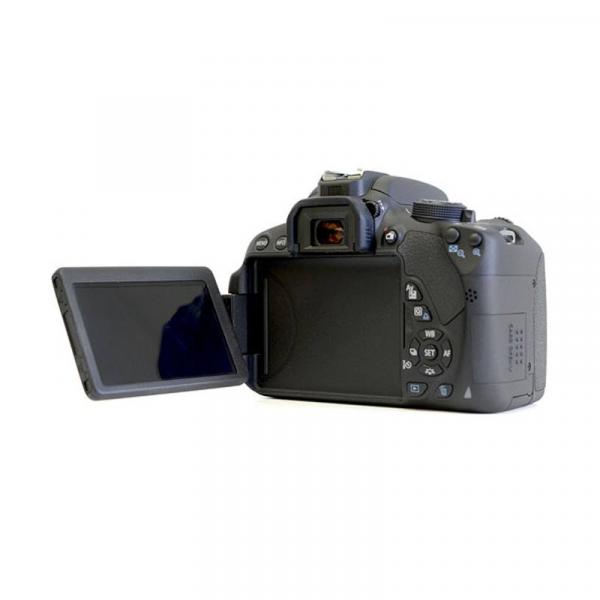 DSLR Camera Canon 700D